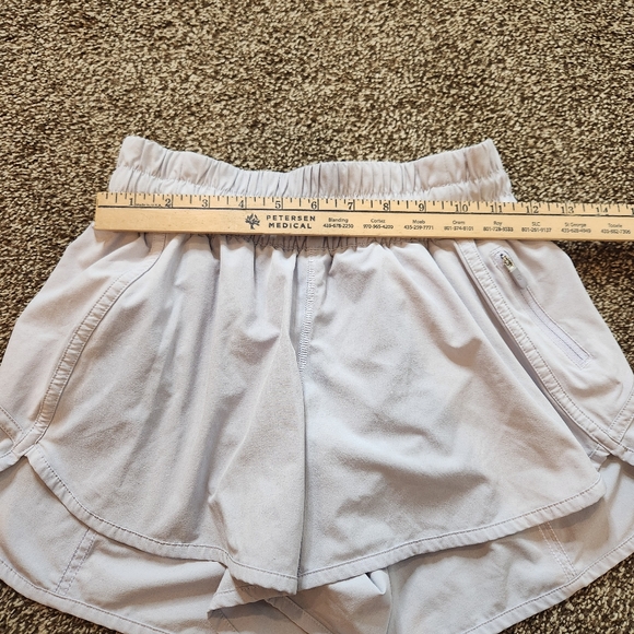 Lululemon Track That High-Rise Short 3" Lined Size 6 - Picture 5 of 6